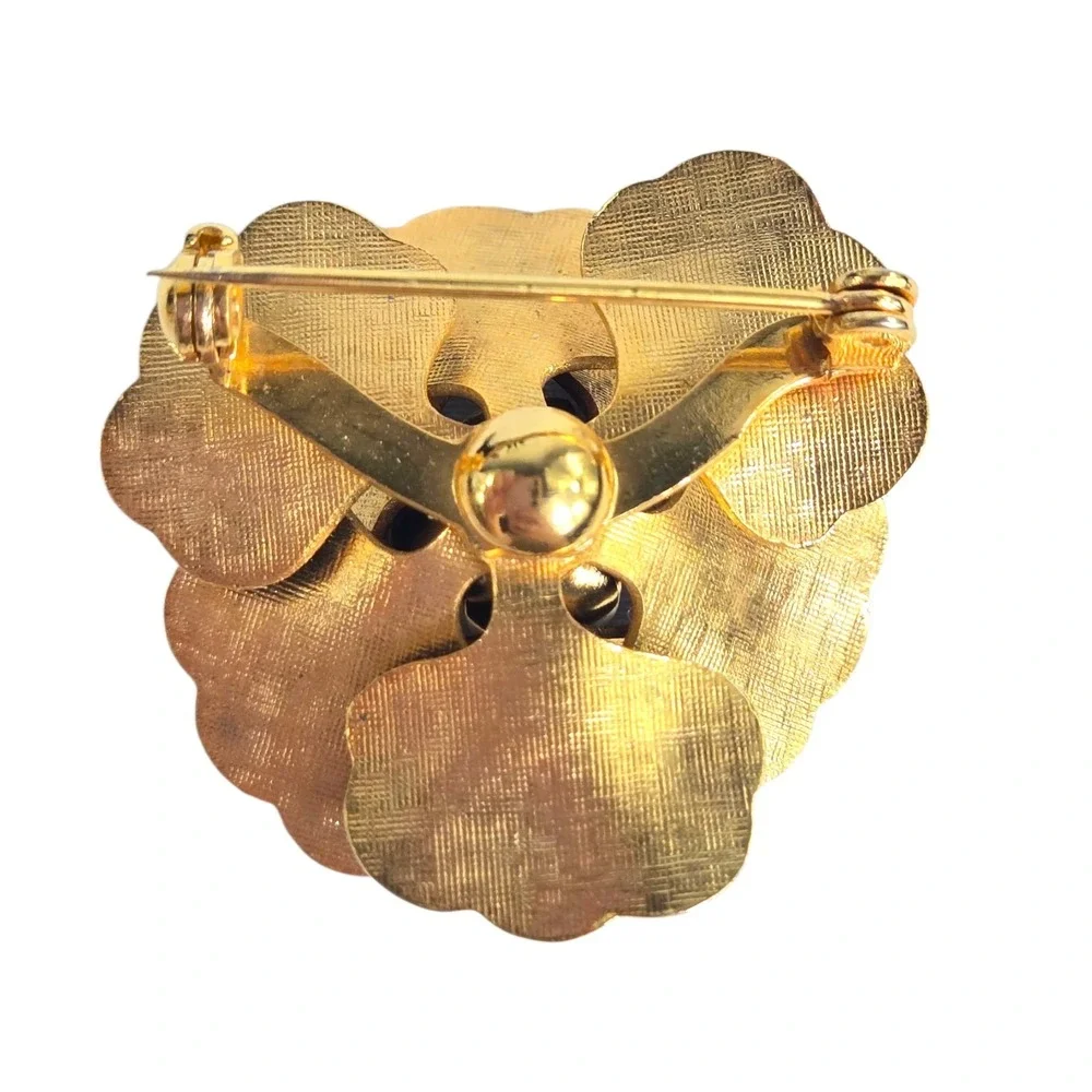 Vintage Goldtone Blue Yellow Paint Enamel Flower Brooch & Clip On‎ Earrings Set
